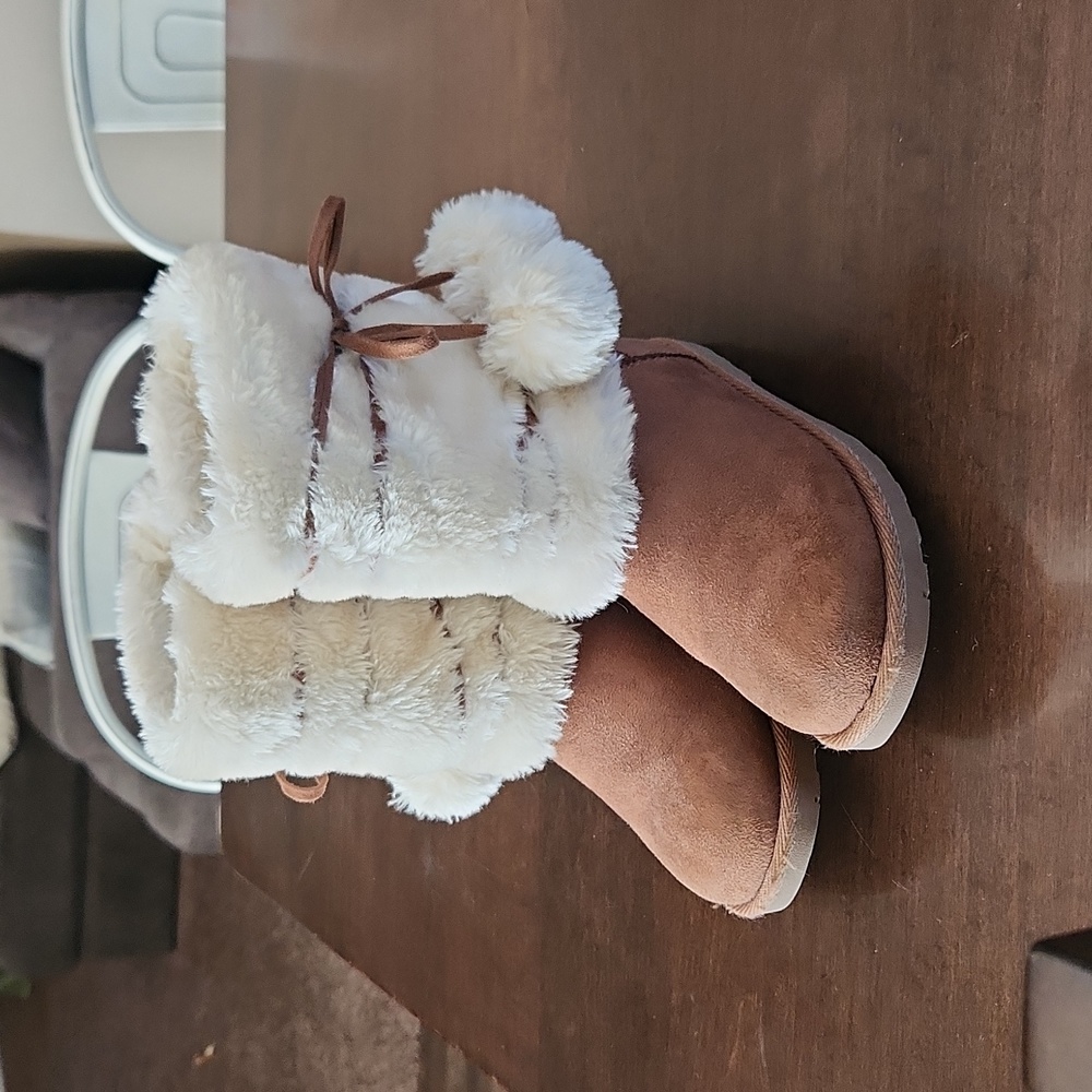 Makalu girls boots